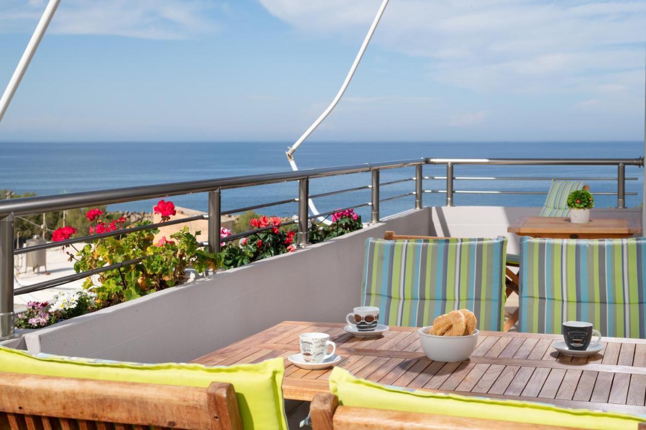 Stefan'S Penthouse Apartman Hriszí Aktí Haniá Kültér fotó